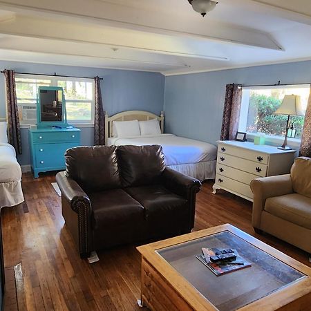 The Pines Cottages Woodfin Bagian luar foto
