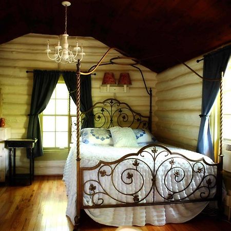 The Pines Cottages Woodfin Bagian luar foto