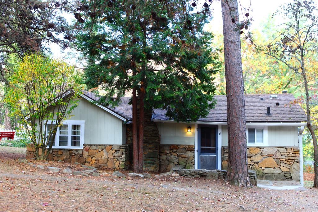 The Pines Cottages Woodfin Bagian luar foto