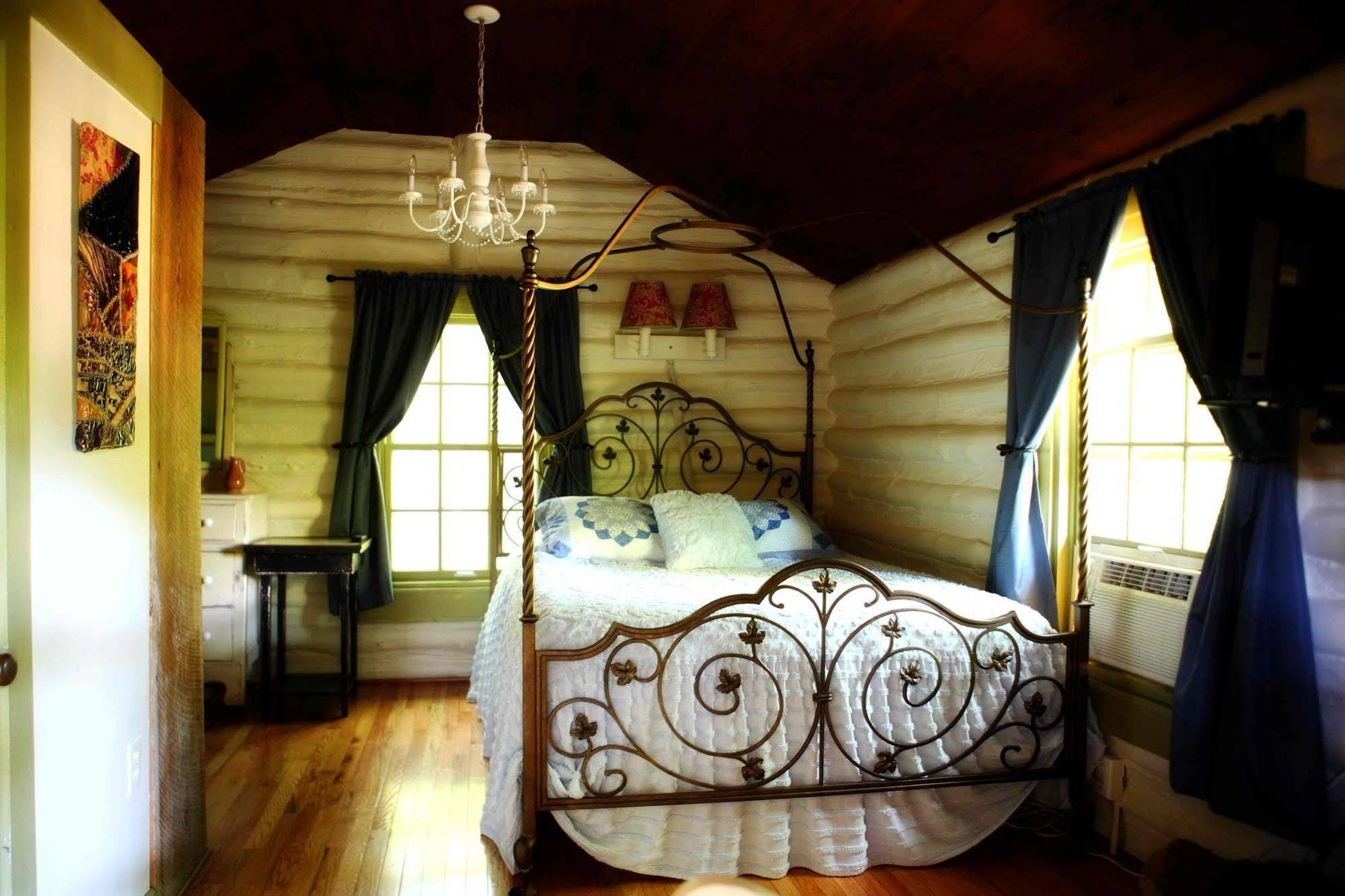 The Pines Cottages Woodfin Bagian luar foto